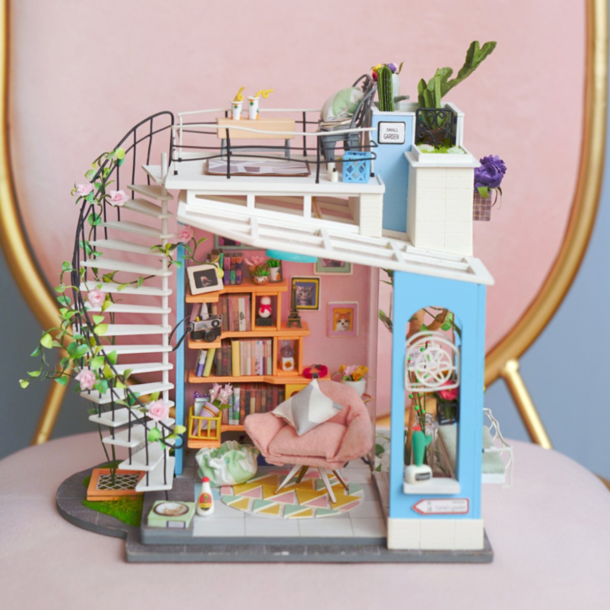 DIY Miniature House: Loft